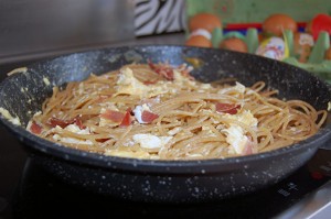Osterschmuck mit Kindern basteln