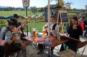 Natur und Alpenpanorama zum Heiss