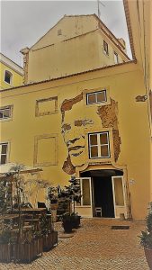 Komfortzone verlassen - alleine ausgehen im Bairro Alto Lissabon