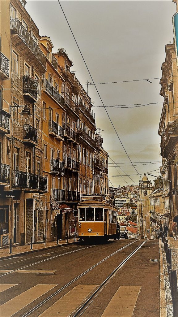 Komfortzone verlassen - alleine ausgehen im Bairro Alto Lissabon