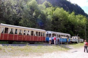 Ausflug in die Berge für familien mit kleinen Kindern: Gießenbachklamm und Schopper Alm