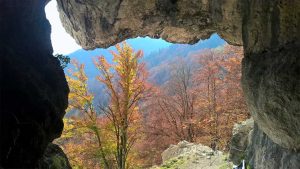 Wanderung zum Grafenloch: Achtung Trittsicherheit erforderlich!