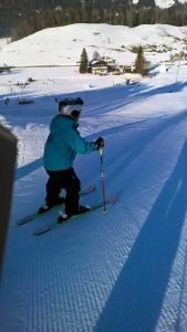 Weihnachten im Wald und am Skihang: Warten auf`s Christkind