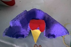 Ostderdeko aus Pompons: Pompon Küken basteln, Osterhasen und mehr lustige Ideen für Ostern mit Kindern