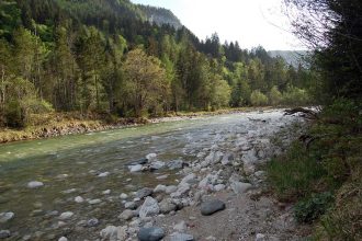 Zeit für Dich allein: Warum Dir eine Schwitzhütte helfen kann