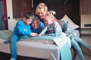 Model und Mama sein? Elischeba erzählt von ihrer Vereinbarkeit von Familie und Beruf