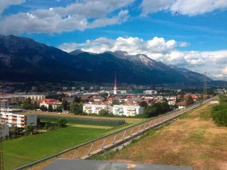 Umzug nach Innsbruck mit Familie: leben mit Kindern in Innsbruck