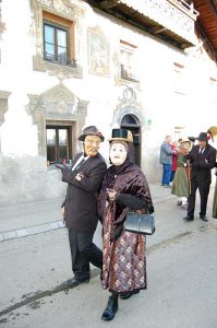 Fasching in Tirol: Vampeler Reiten in Axams