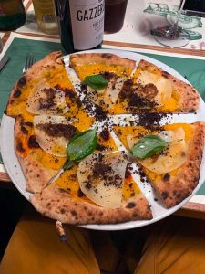 Pizza Gourmet Kurztrip Mailand kulinarik