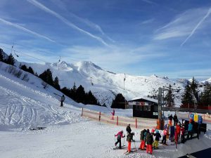 Auszeit auf Skiern mit Kindern