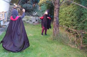 Mittelalter Holz-Waffen und Kostüme für Halloween DIY