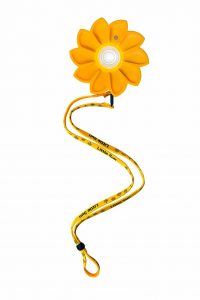 Umweltthemen mit Kindern besprechen mit Little Sun Solarleuchte, Verlosung
