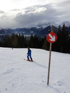 stressfrei abnehmen mit Bewegung, skifahren, skipiste