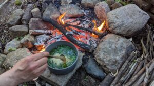 Waldübernachtung mit Kindern