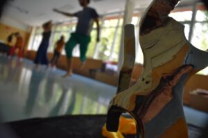 5 Rhythmen: Tanz eine Welle am Sonntag